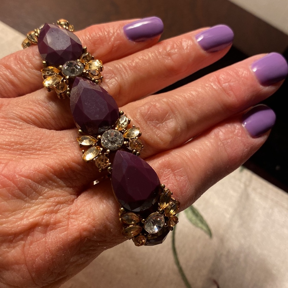 Very pretty stretch Bracelet with purple, clear and light peach beading